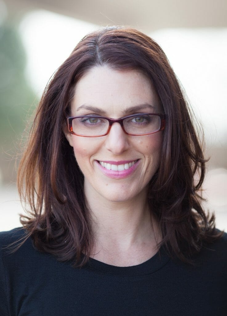 Mamie Kanfer Stewart is the founder and CEO of Meeteor, a company designed to empower organizations to leverage their meetings to drive productivity, build a healthy company culture, and achieve greater results.